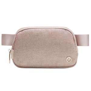 Everywhere Belt Bag 1L Pink Champagne/Muse/Gold